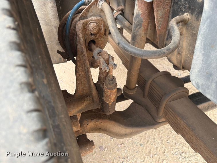image for item ER1919 1991 GMC C7 digger derrick truck
