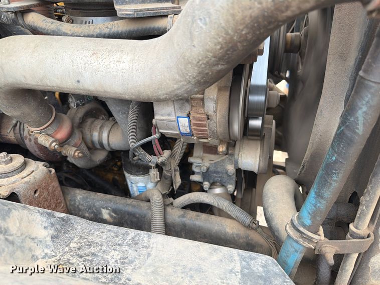 image for item ER1919 1991 GMC C7 digger derrick truck