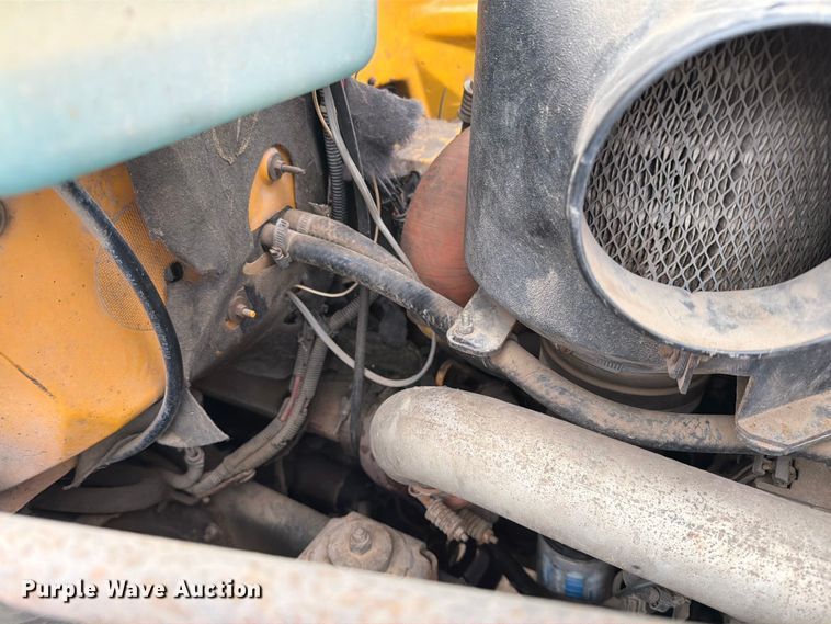 image for item ER1919 1991 GMC C7 digger derrick truck