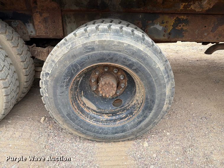image for item ER1919 1991 GMC C7 digger derrick truck