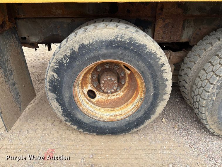 image for item ER1919 1991 GMC C7 digger derrick truck