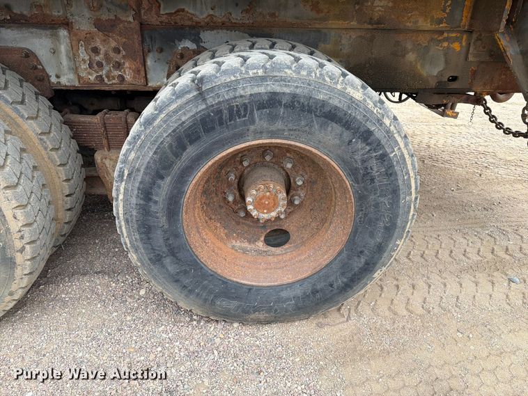 image for item ER1919 1991 GMC C7 digger derrick truck