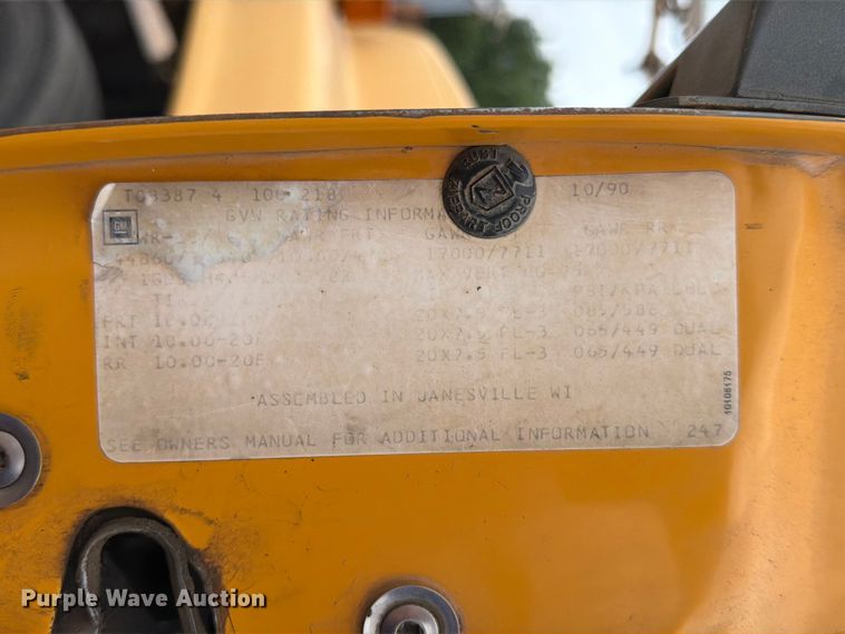 image for item ER1919 1991 GMC C7 digger derrick truck