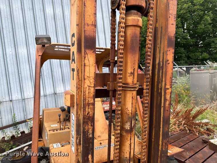 image for item ER1924 Caterpillar V80D forklift