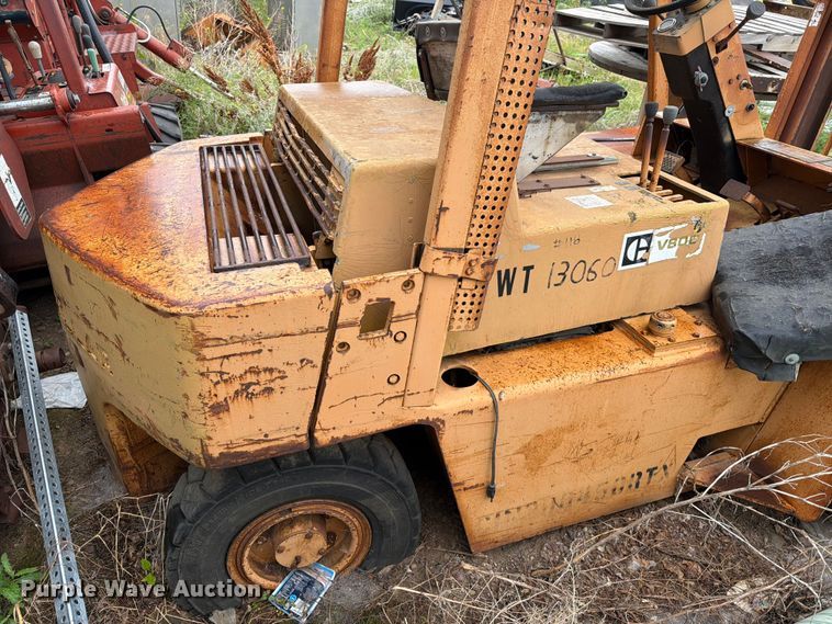 image for item ER1924 Caterpillar V80D forklift