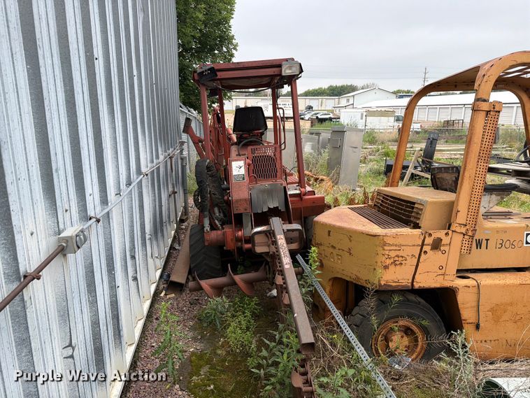 image for item ER1925 1999 Ditch Witch 3700DD trencher