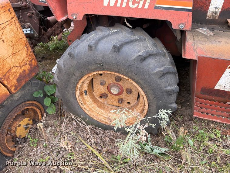 image for item ER1925 1999 Ditch Witch 3700DD trencher