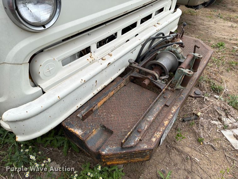 image for item ER1927 1986 Ford C800 dump truck