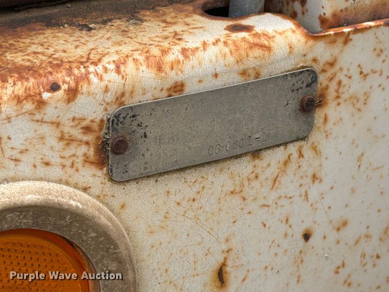 image for item ER1927 1986 Ford C800 dump truck