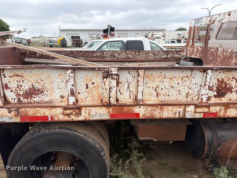 image for item ER1927 1986 Ford C800 dump truck