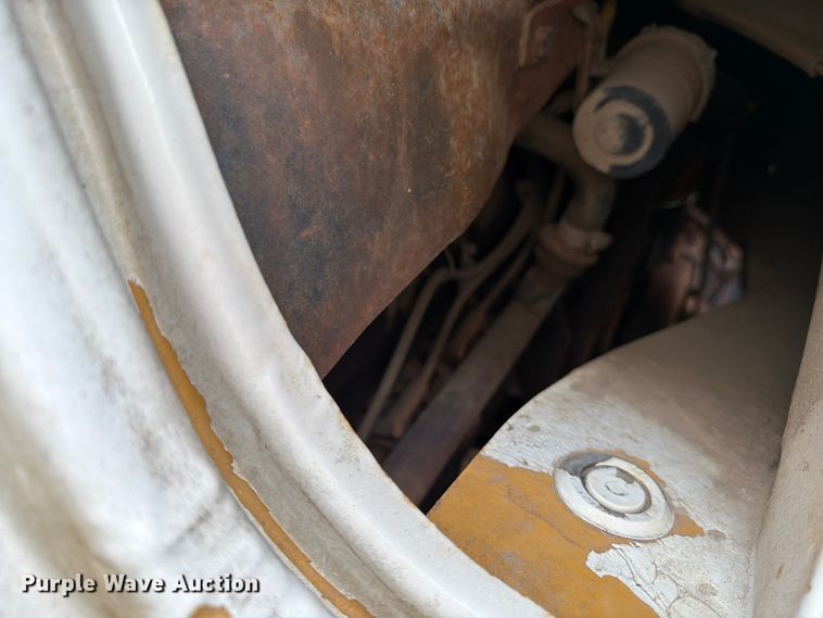 image for item ER1927 1986 Ford C800 dump truck