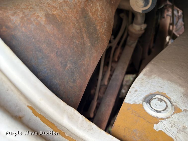 image for item ER1927 1986 Ford C800 dump truck