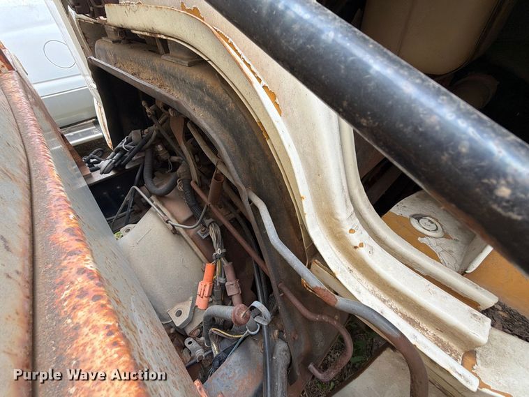 image for item ER1927 1986 Ford C800 dump truck