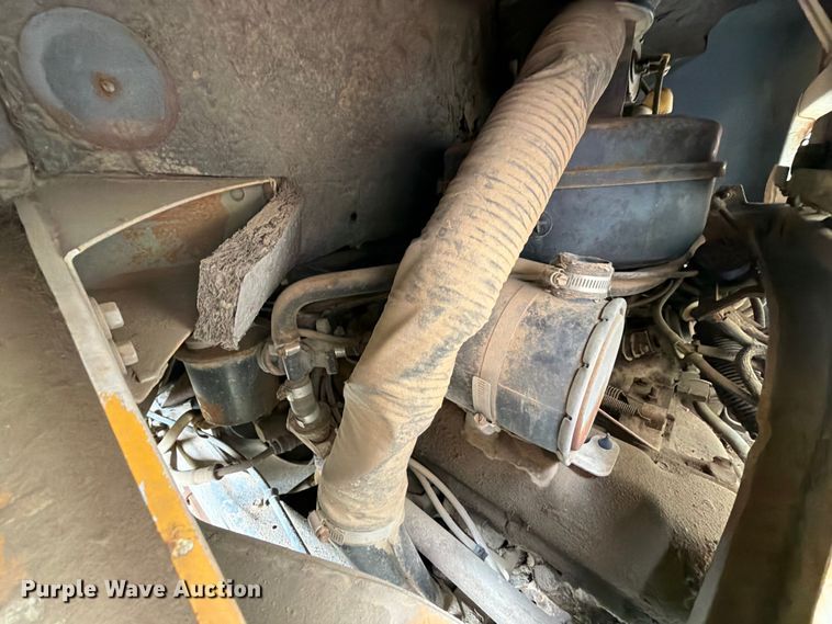 image for item ER1927 1986 Ford C800 dump truck