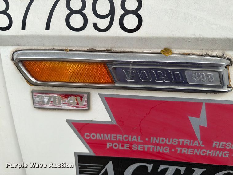 image for item ER1927 1986 Ford C800 dump truck