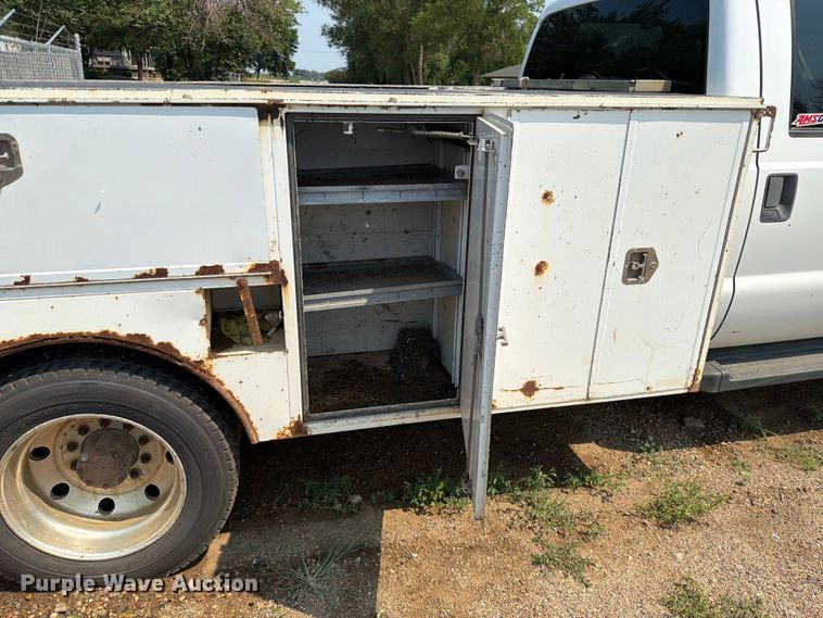 image for item ER1931 2010 Ford F450 Super Duty utility / service truck