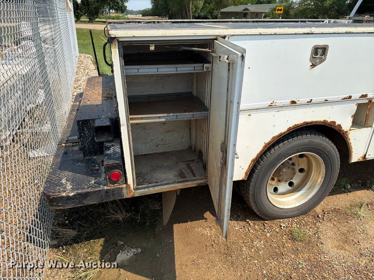 image for item ER1931 2010 Ford F450 Super Duty utility / service truck