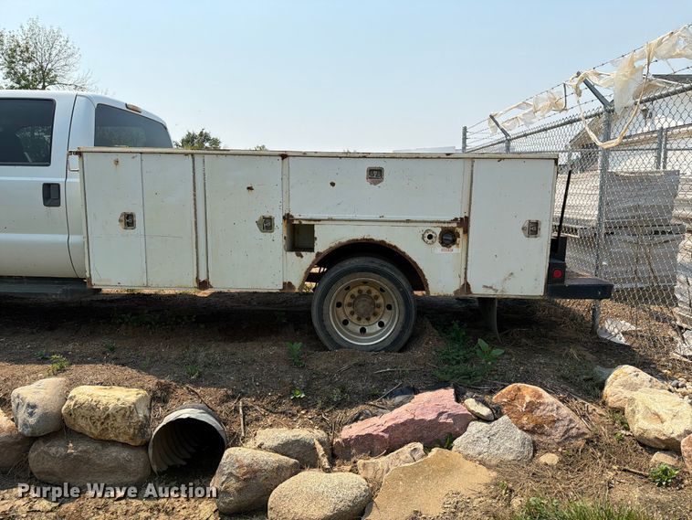image for item ER1931 2010 Ford F450 Super Duty utility / service truck