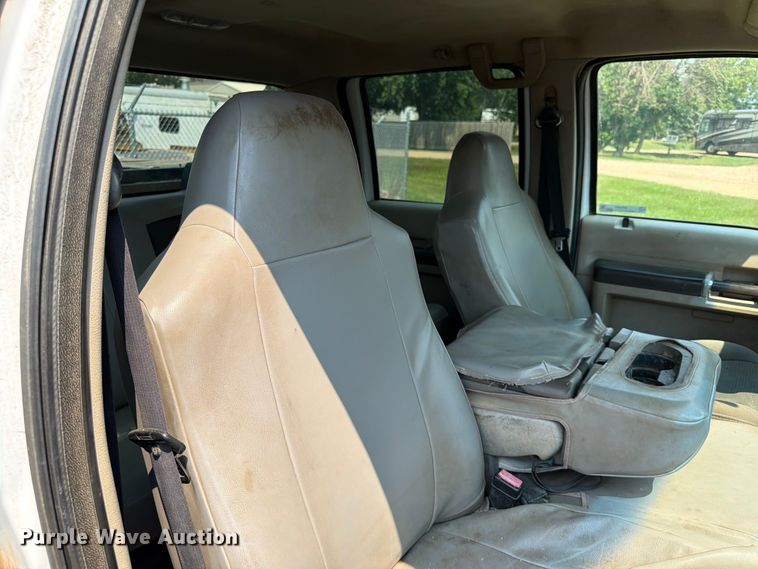 image for item ER1931 2010 Ford F450 Super Duty utility / service truck