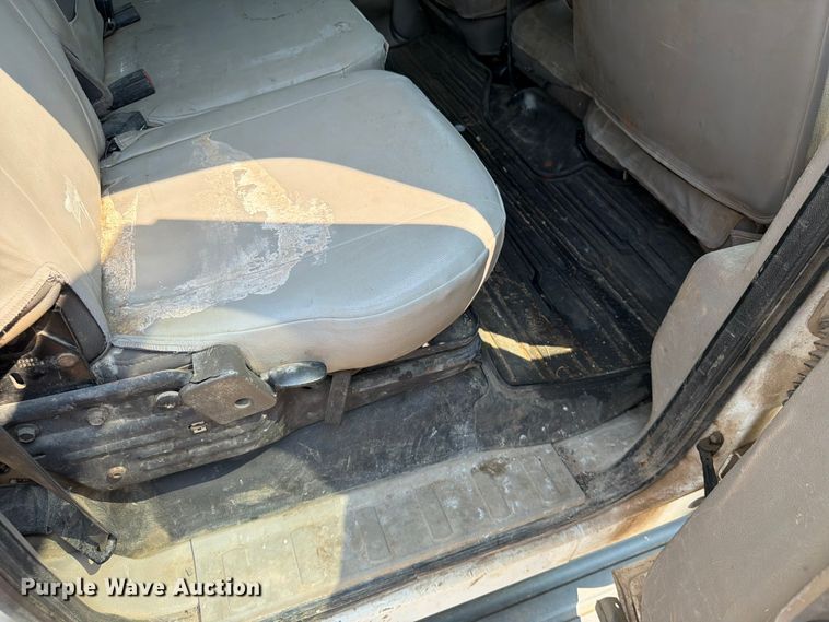 image for item ER1931 2010 Ford F450 Super Duty utility / service truck