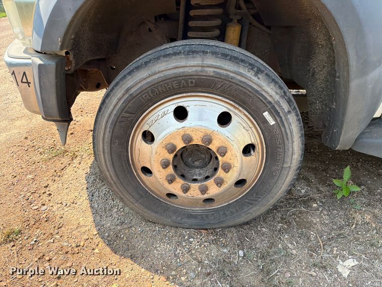 image for item ER1931 2010 Ford F450 Super Duty utility / service truck