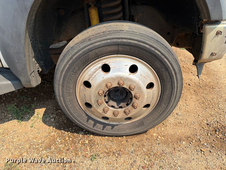 image for item ER1931 2010 Ford F450 Super Duty utility / service truck