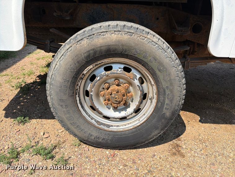 image for item ER1937 2005 Dodge Ram 3500 Ext. Cab utility bed pickup truck