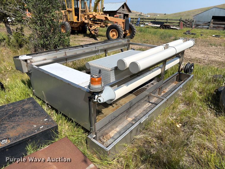 Pickup truck flatbed