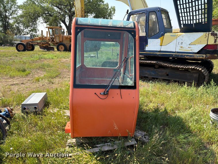 image for item ER1958 JLG G10-43A telehandler cab