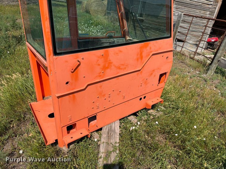 image for item ER1958 JLG G10-43A telehandler cab