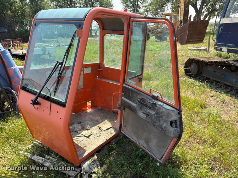 image for item ER1958 JLG G10-43A telehandler cab
