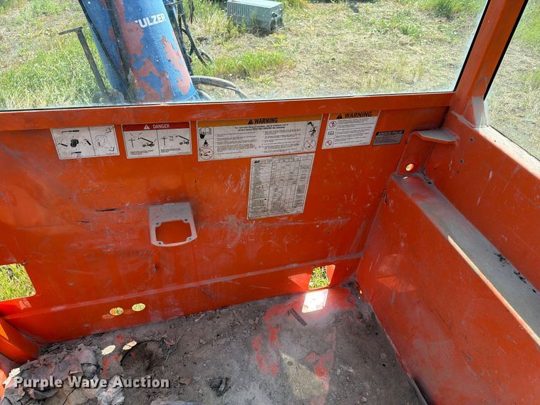 image for item ER1958 JLG G10-43A telehandler cab