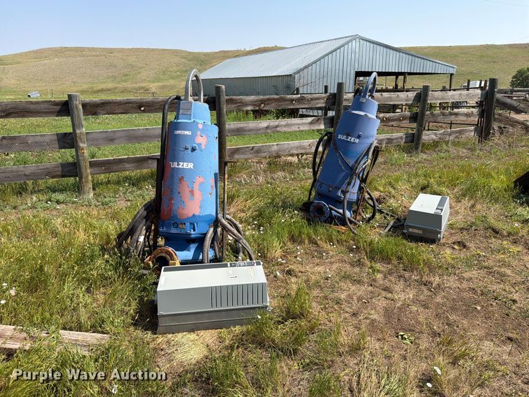 0 (2) Sulzer XFP105J-CB2-PE860/4 pumps