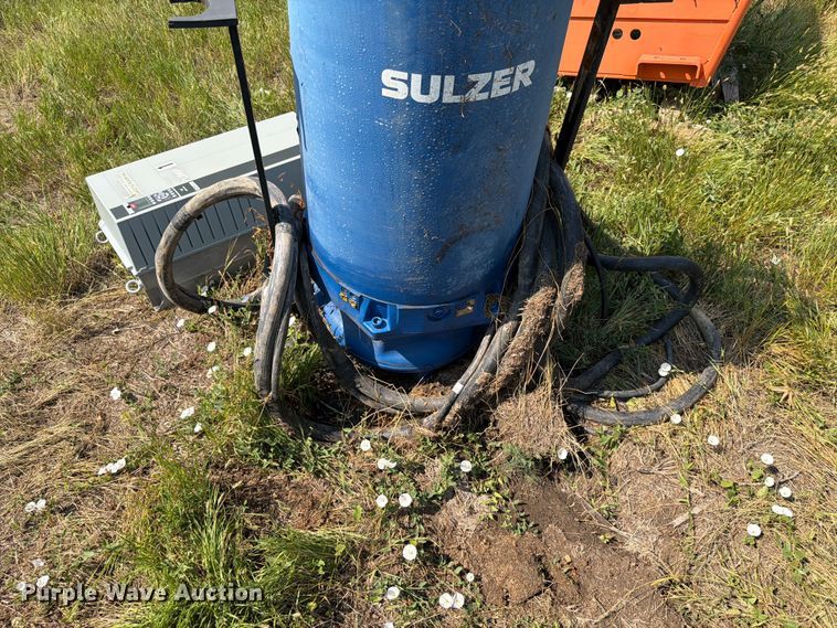 image for item ER1959 0 (2) Sulzer XFP105J-CB2-PE860/4 pumps