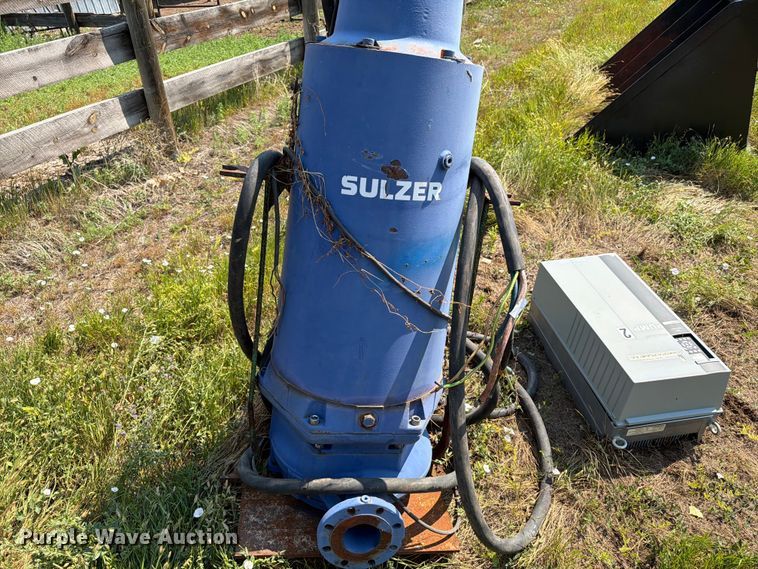image for item ER1959 0 (2) Sulzer XFP105J-CB2-PE860/4 pumps