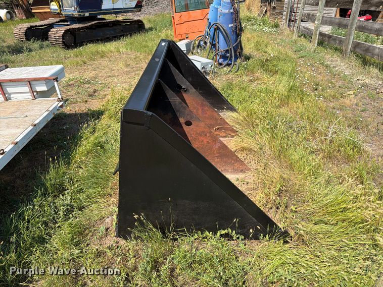 image for item ER1960 Wheel loader bucket