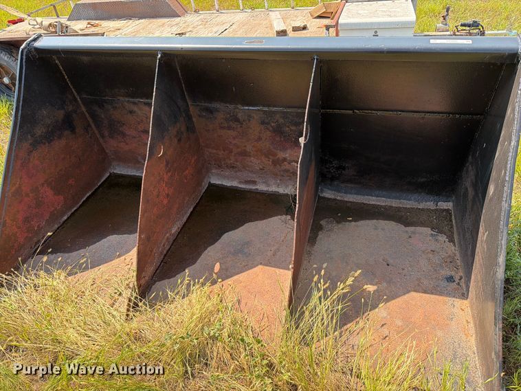 image for item ER1960 Wheel loader bucket