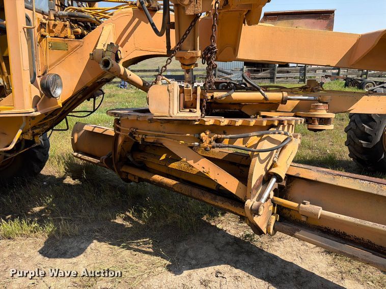 image for item ER1962 1975 Champion 560S motor grader