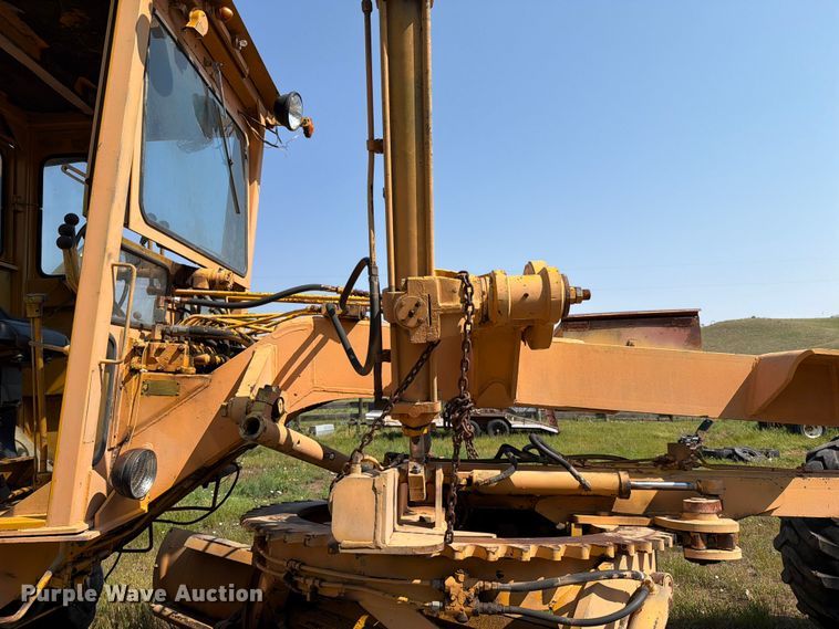 image for item ER1962 1975 Champion 560S motor grader