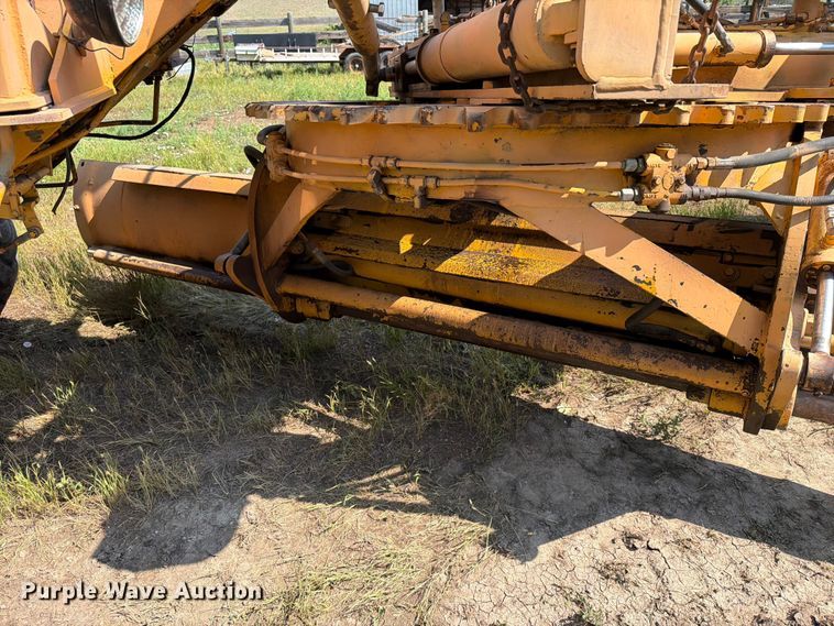 image for item ER1962 1975 Champion 560S motor grader