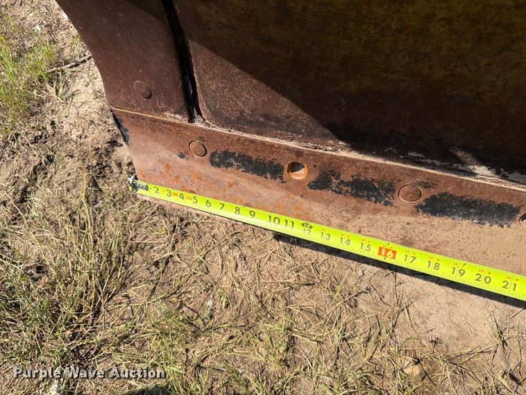image for item ER1962 1975 Champion 560S motor grader