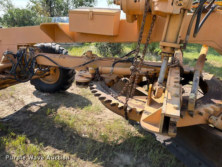 image for item ER1962 1975 Champion 560S motor grader
