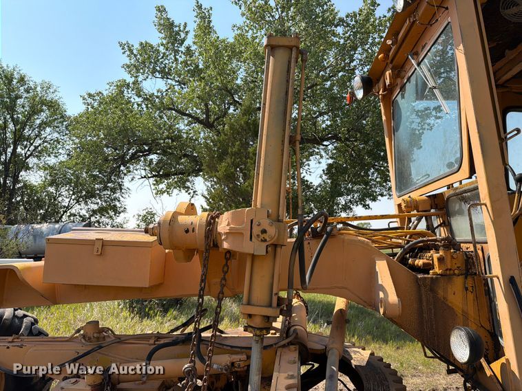 image for item ER1962 1975 Champion 560S motor grader