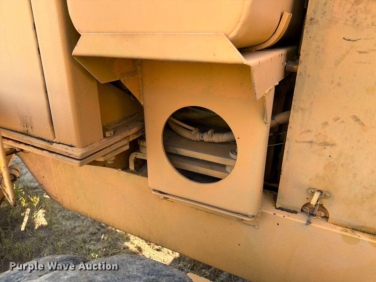 image for item ER1962 1975 Champion 560S motor grader