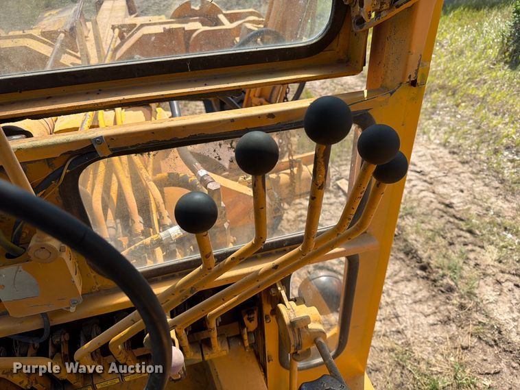 image for item ER1962 1975 Champion 560S motor grader