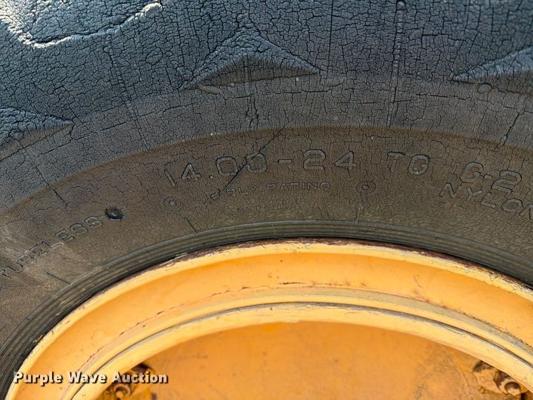 image for item ER1962 1975 Champion 560S motor grader