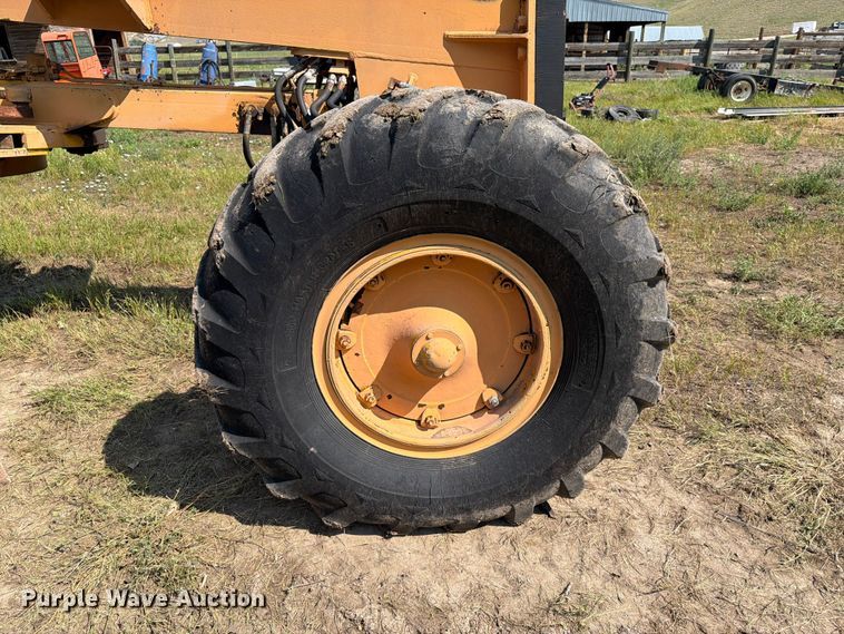 image for item ER1962 1975 Champion 560S motor grader