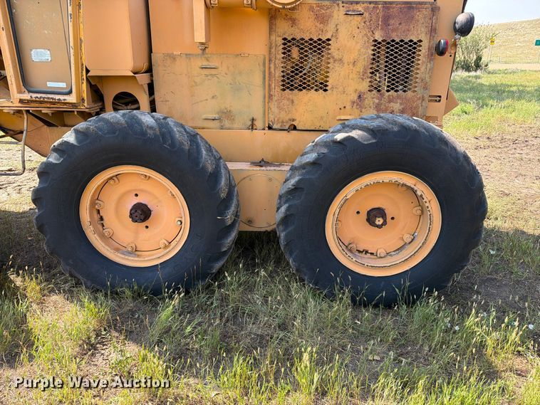 image for item ER1962 1975 Champion 560S motor grader