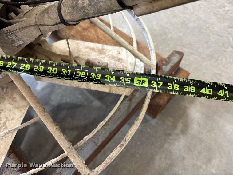 image for item ER3156 (2) Power trowels