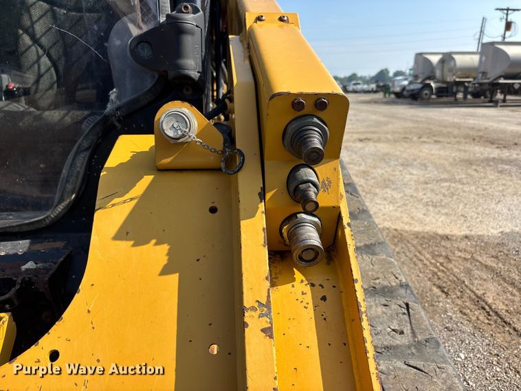image for item ER3162 2018 Caterpillar 289D tracked skid steer loader